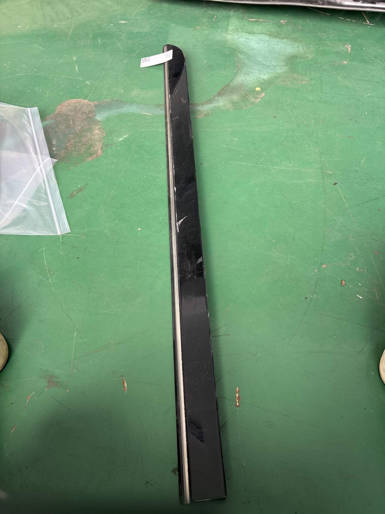 A25169025629197 后门饰条（左）