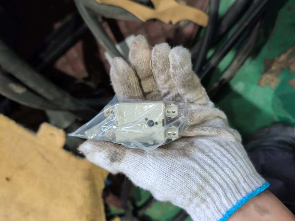65209118261 车身线束 带阻滤波器