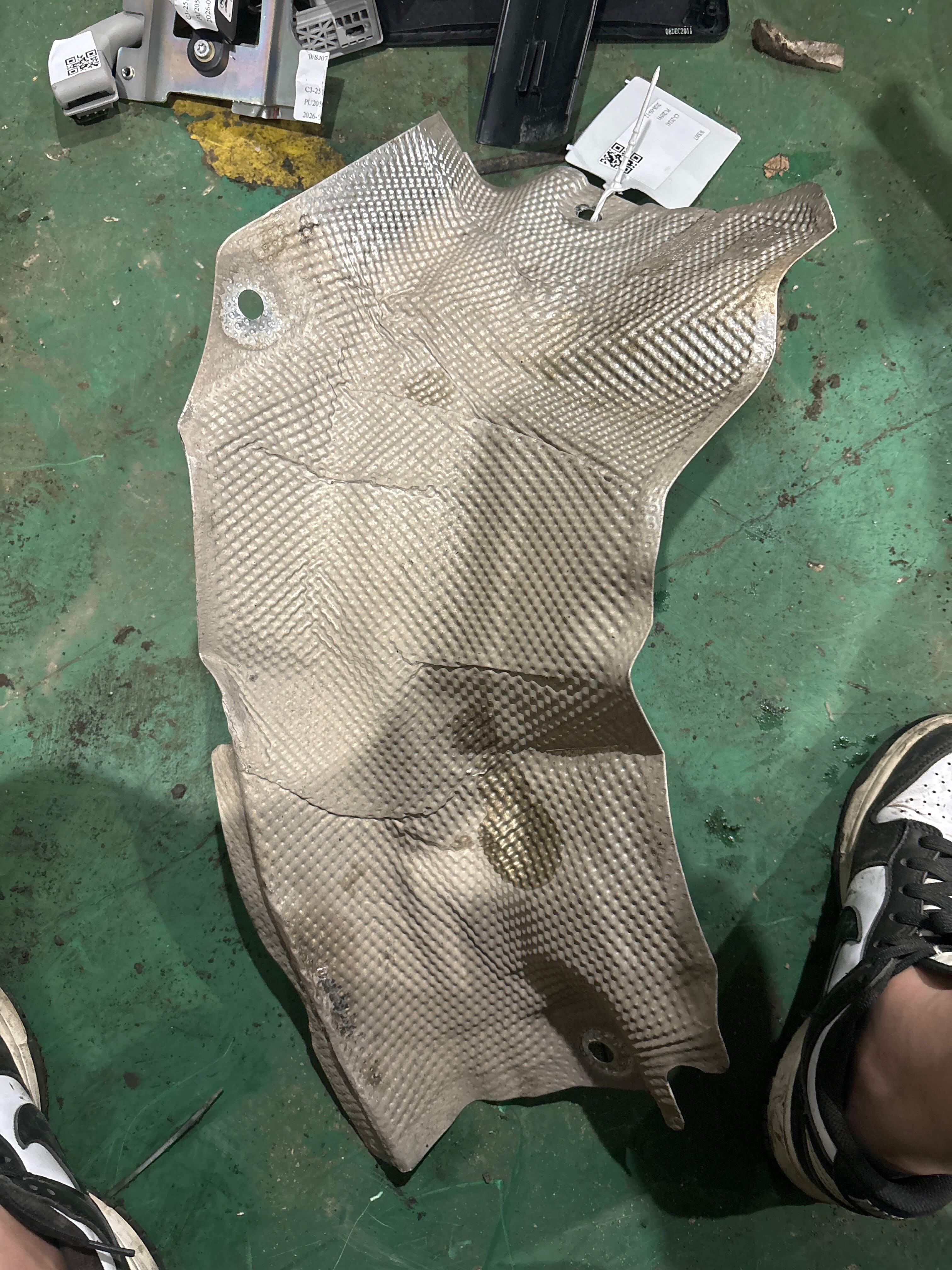 51487072693 排气管隔热罩
