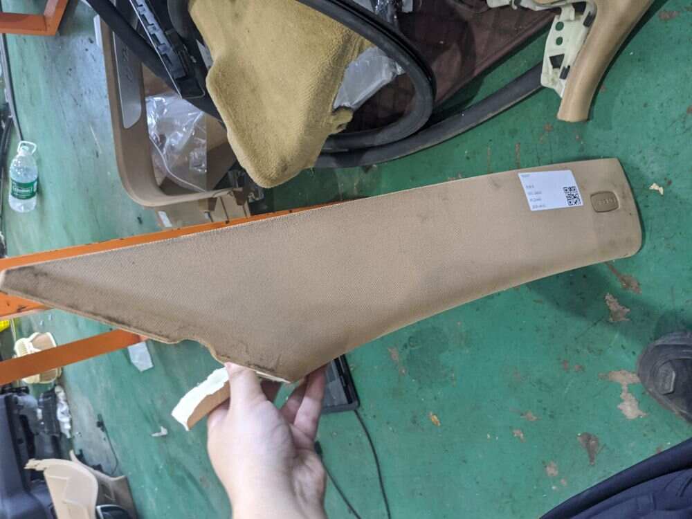 97055518000 A柱内衬(右上)