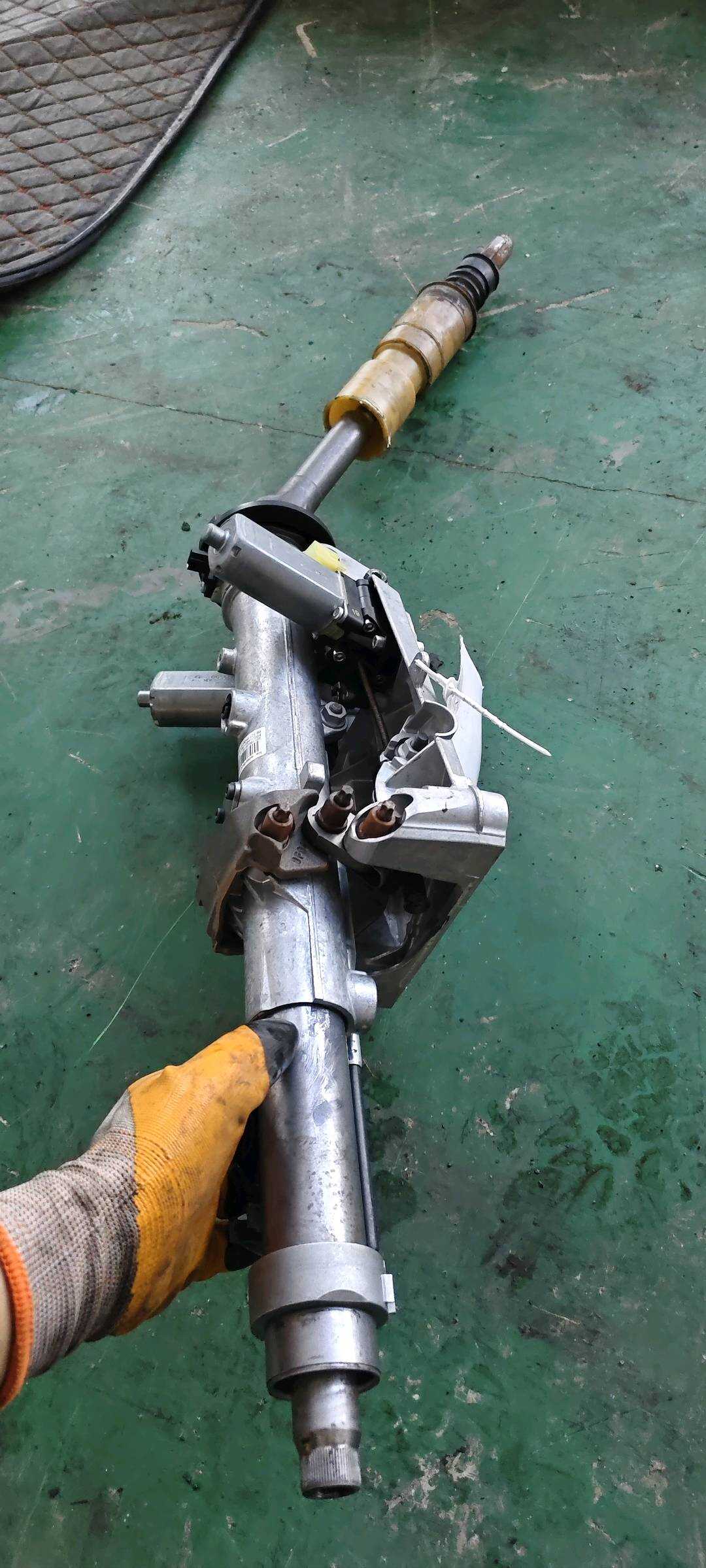 A2214602916 转向管柱
