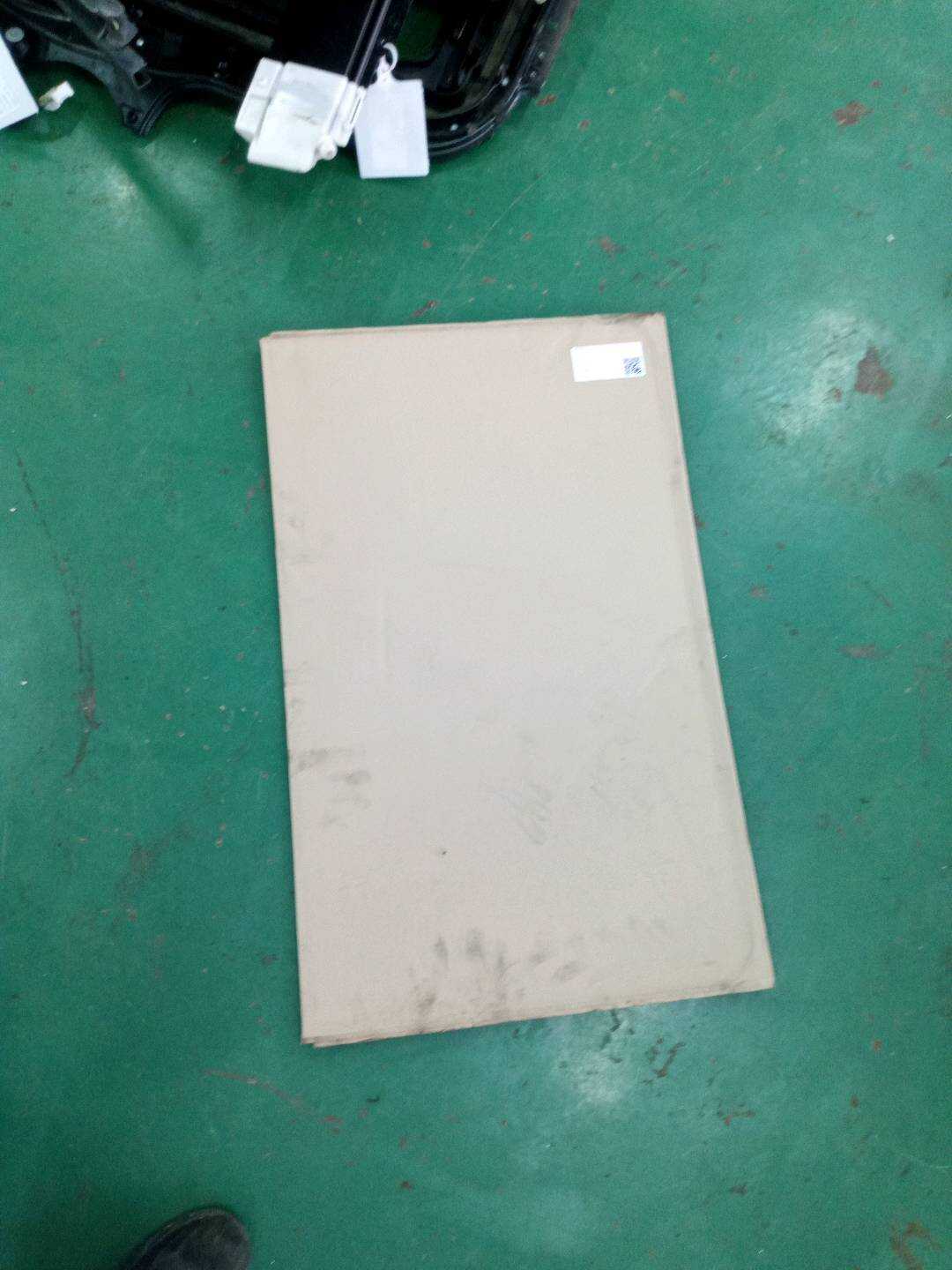 54107131039 天窗遮阳板（前）