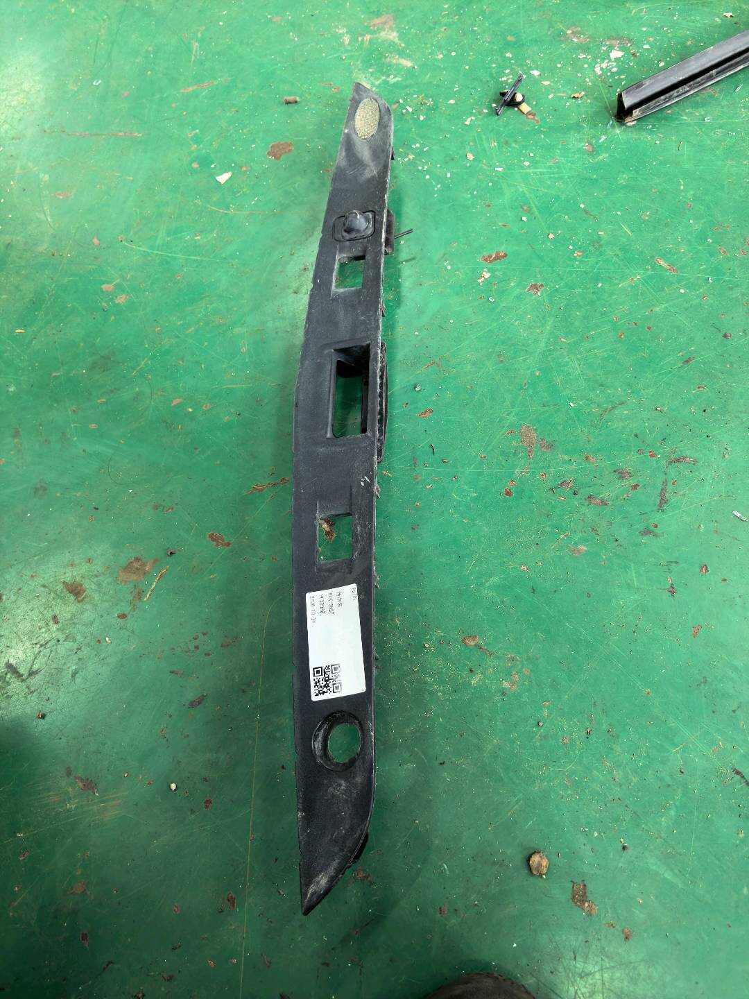 A2127400793 尾盖开启手柄