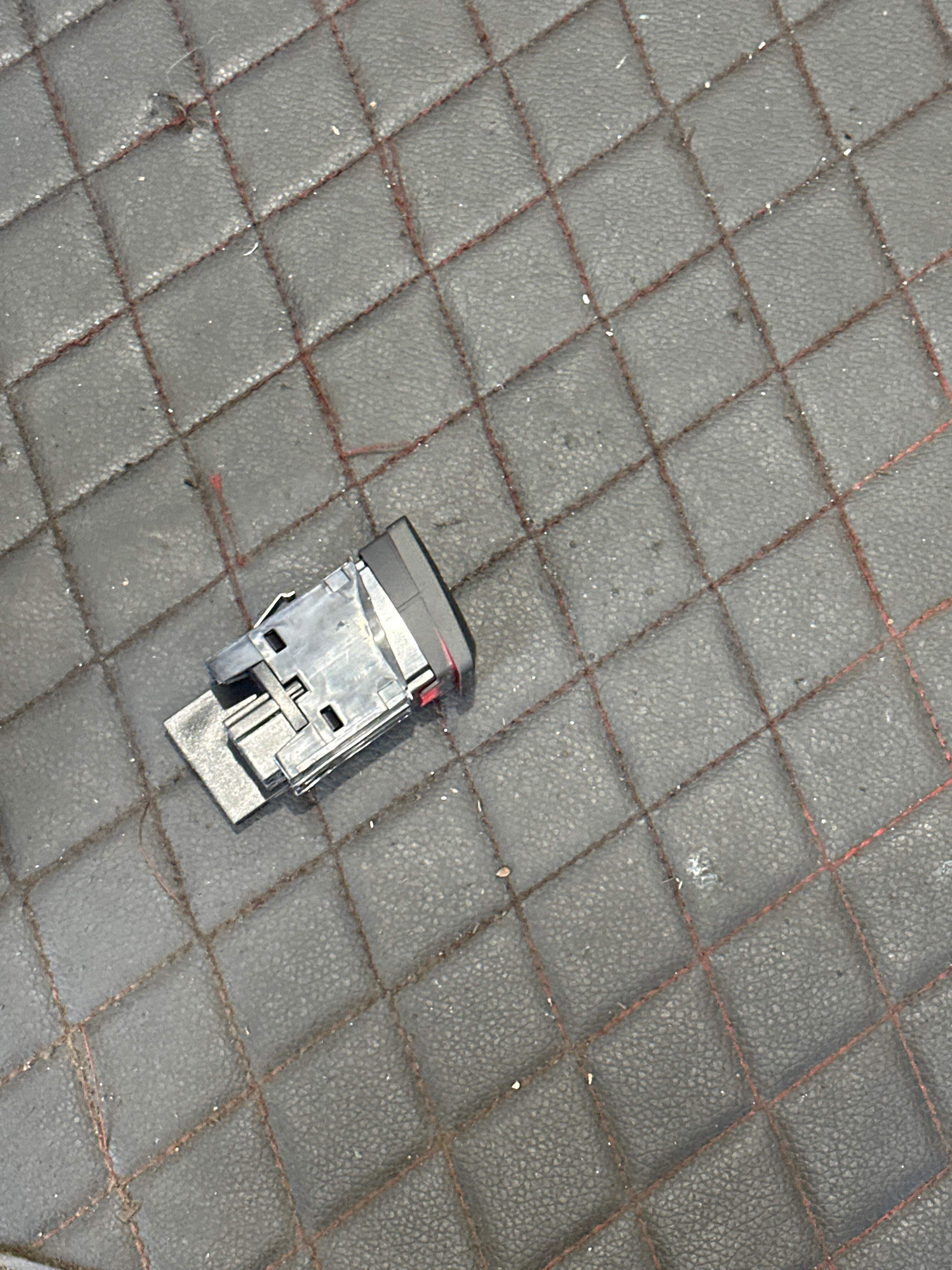 61316993054 应急灯开关