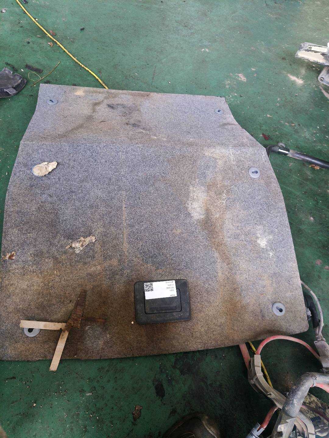 51476953753 行李箱地毯