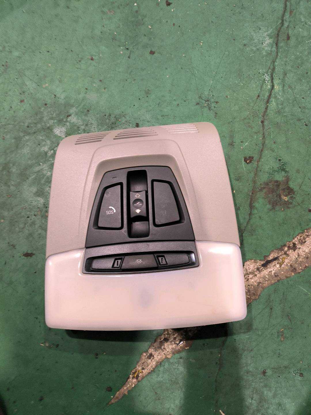 61316999744 车顶控制台