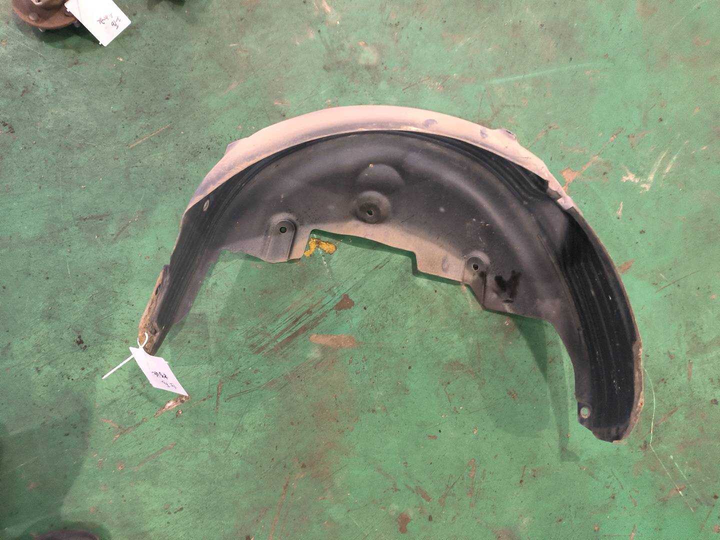 1118046421 Left Rear Wheel Arch Mud Flap