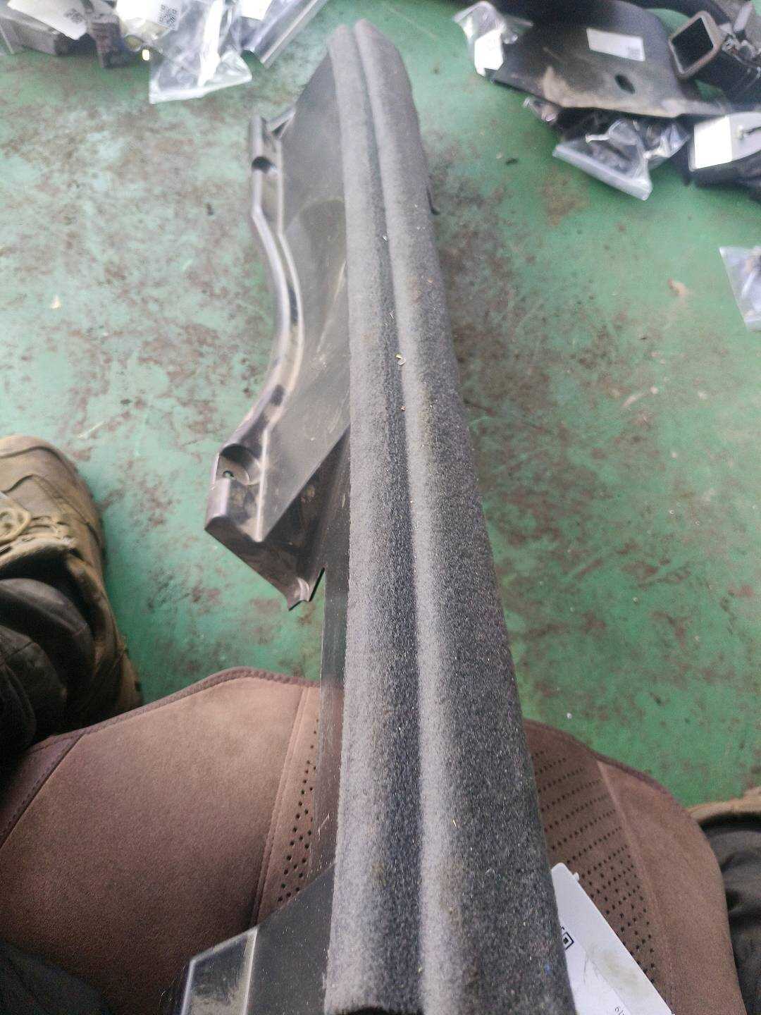 8U0861486 Trunk Felt Mat