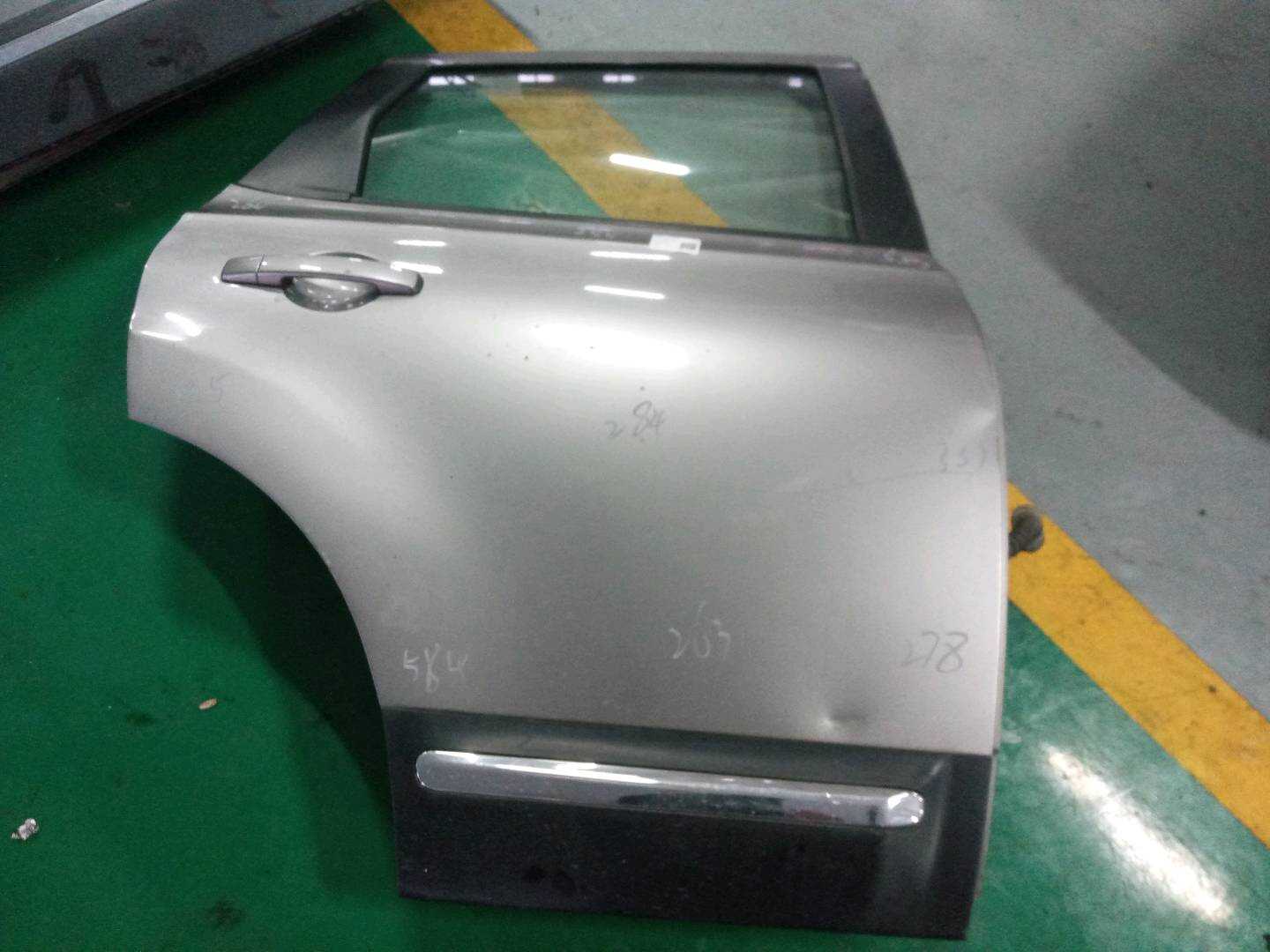 H2100JE2MA 后门壳（右）