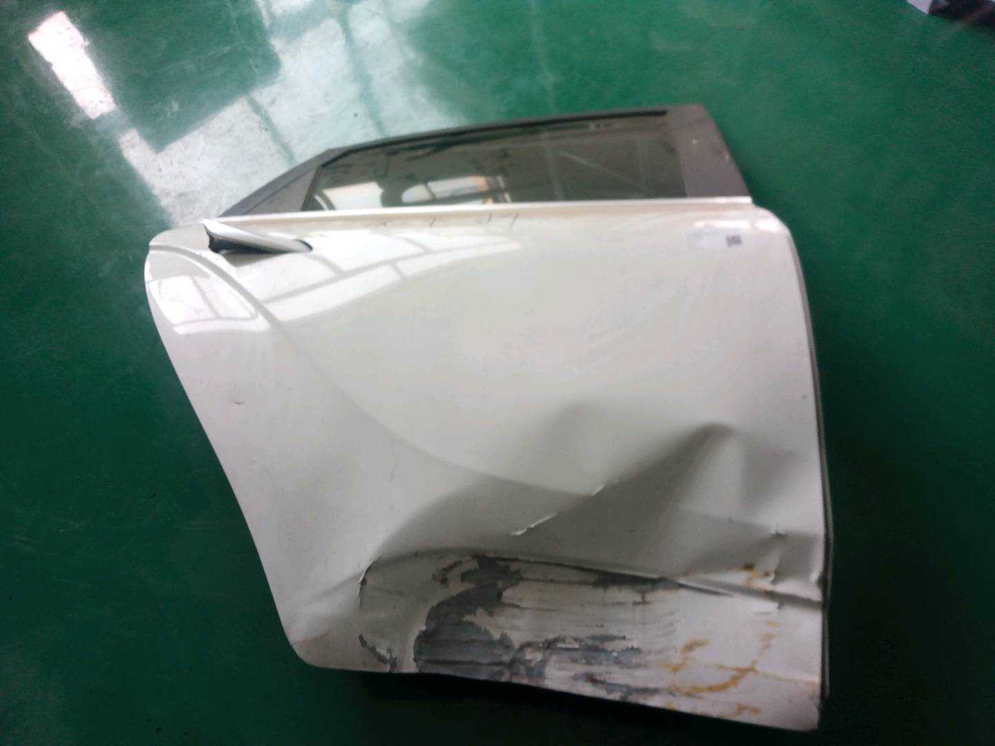 6600293060C15 后门壳（右）