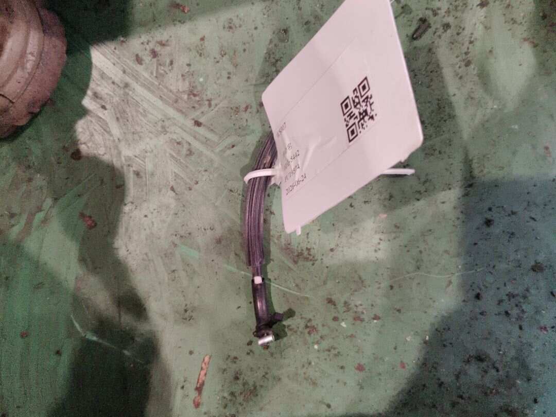 L4F5827531 尾盖开启拉索