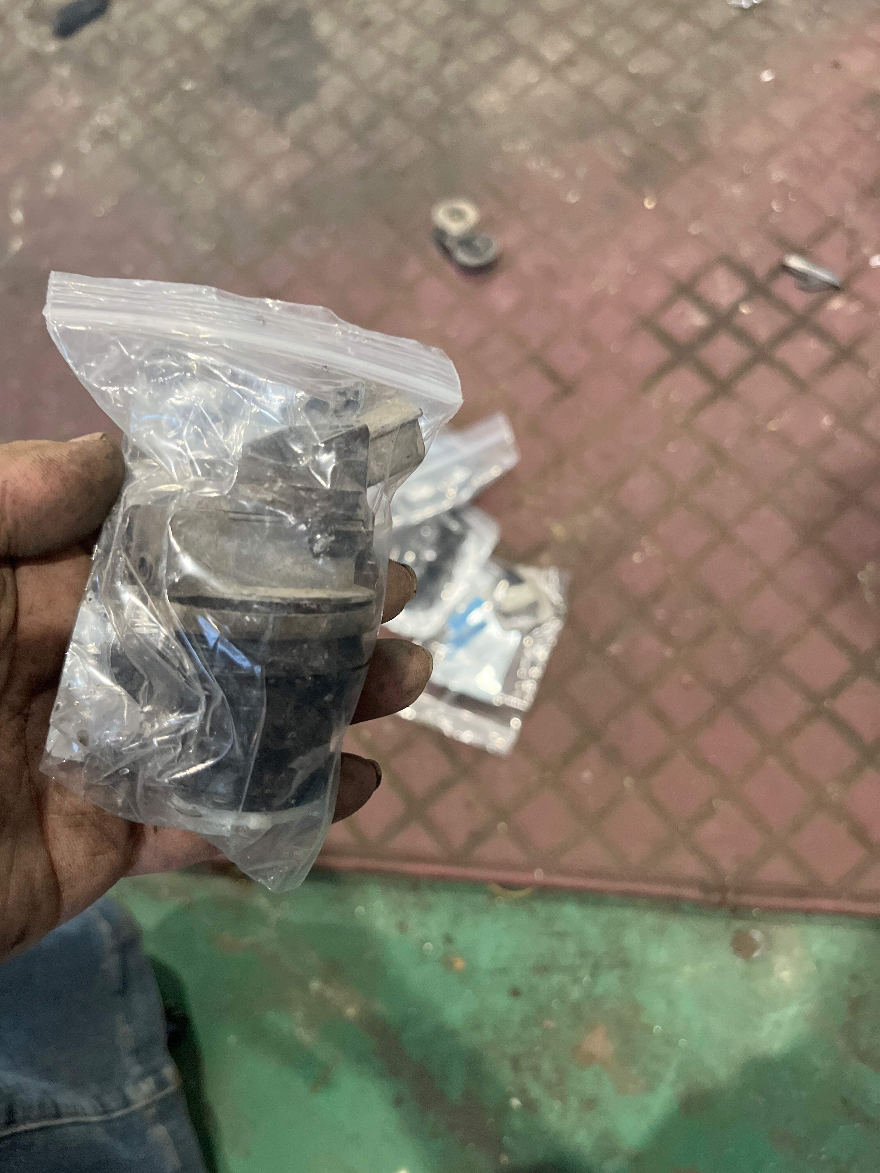 8533060190 前风挡雨刮清洗器泵