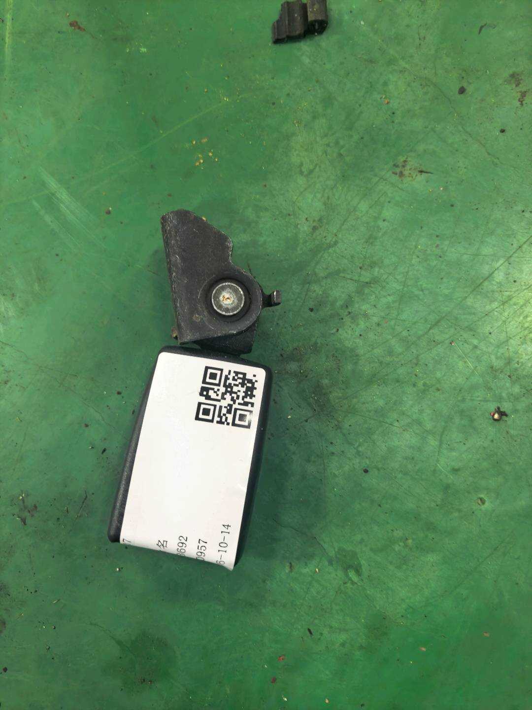 72119802191 Rear Seat Belt Buckle, Left