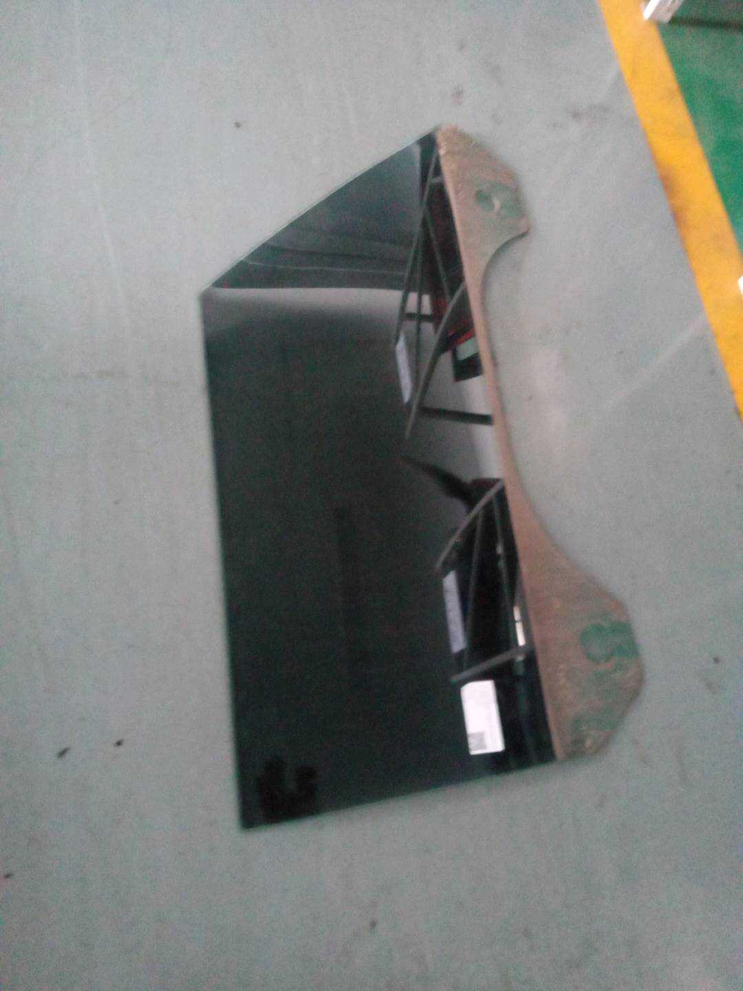 51337147396 前门玻璃（右）
