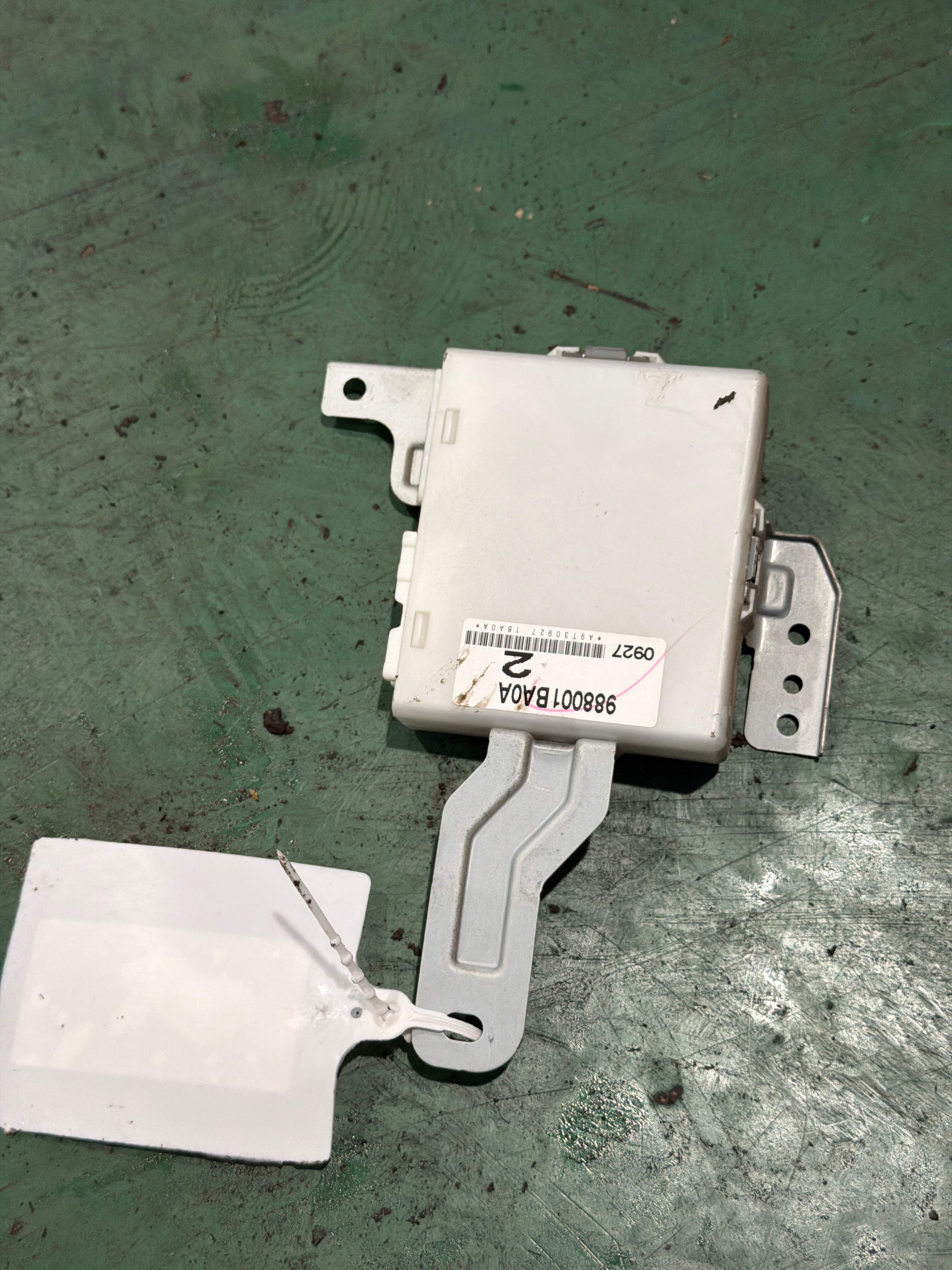 988001BA0A 前气囊传感器(左)