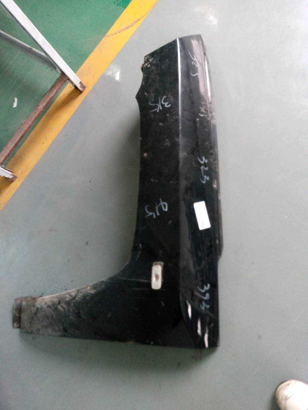 5160037AC Front Fender, Left