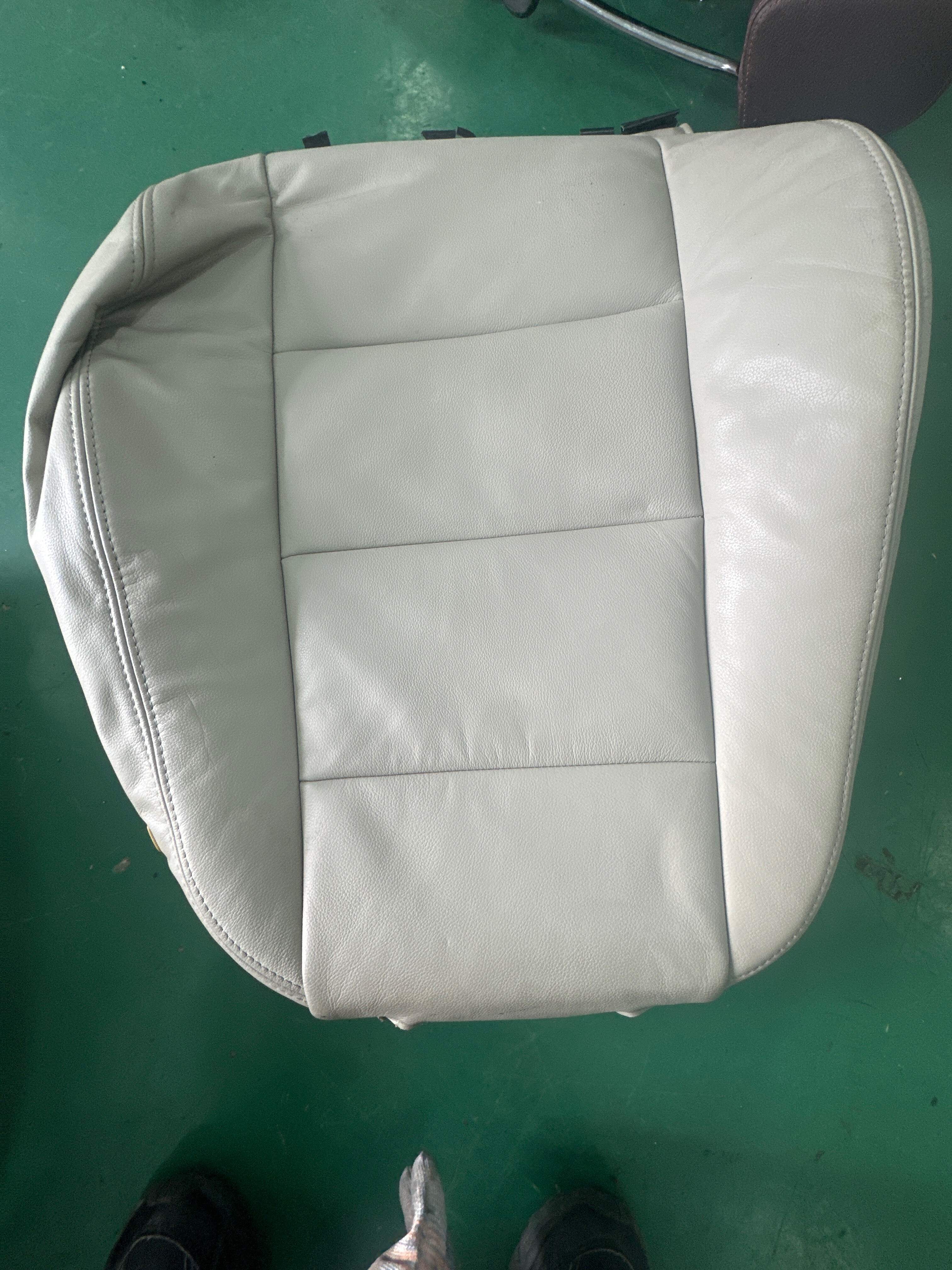 4FD881405 Driver Seat Base Cover