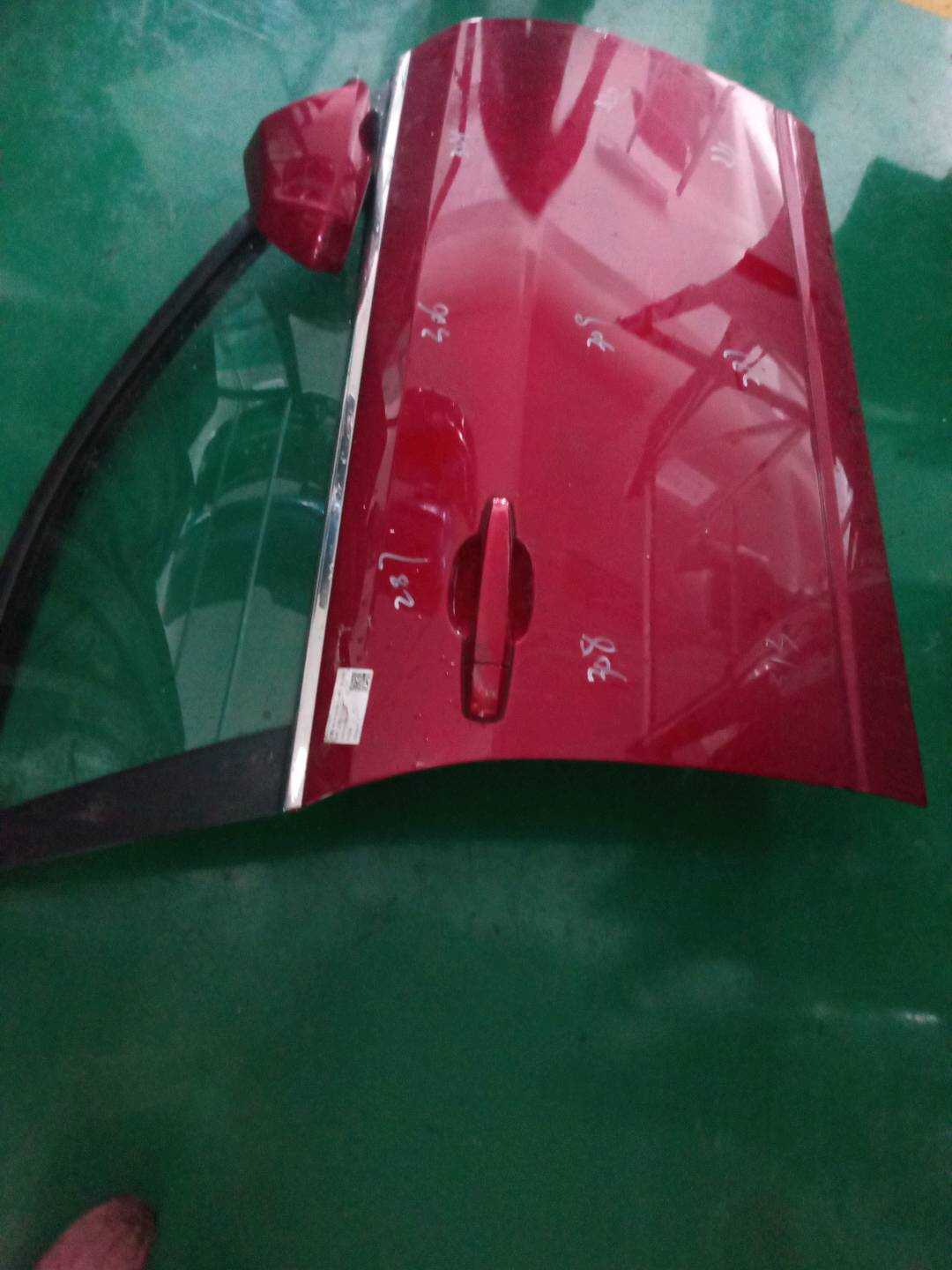 2025042109392 前门壳(右)