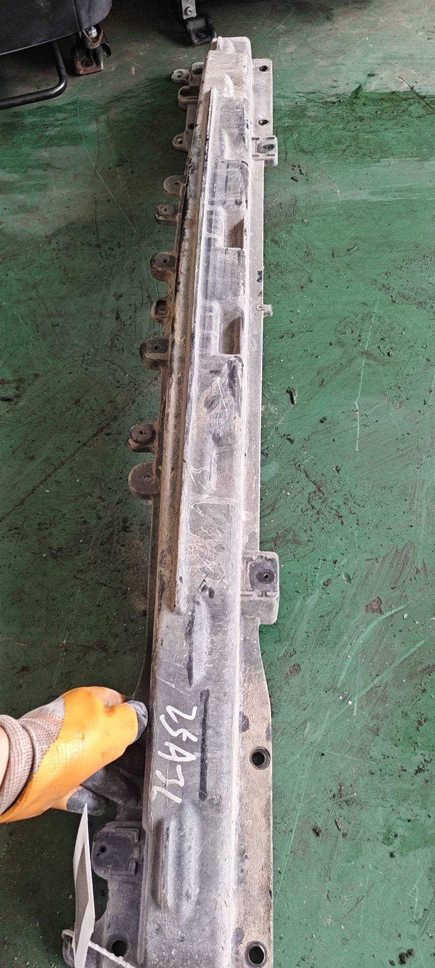 86631B3000 后保险杠骨架