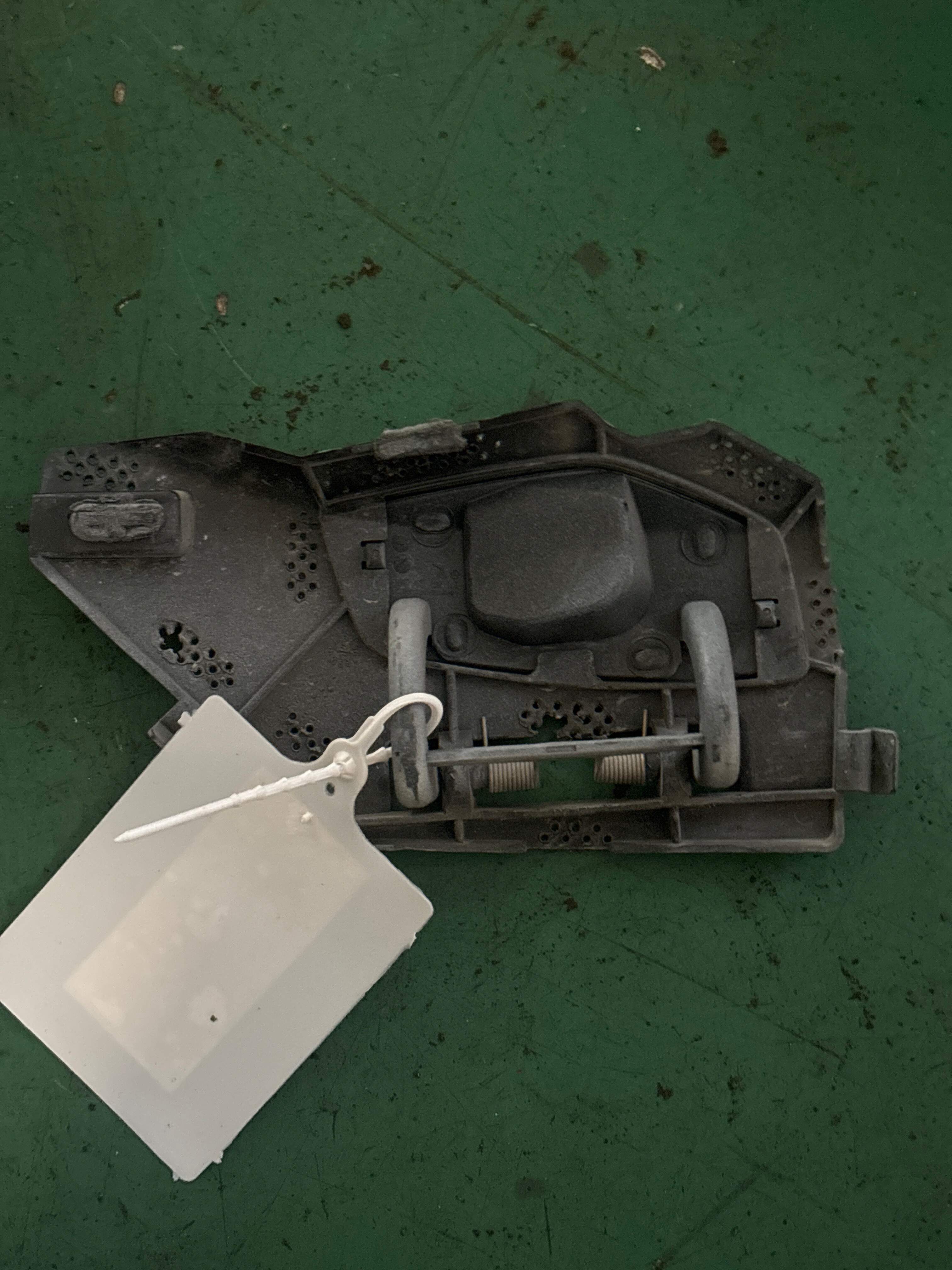 A1178851522 前大灯喷水嘴盖(左)