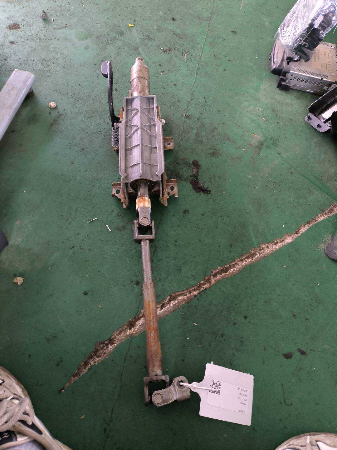 32309808109 转向管柱