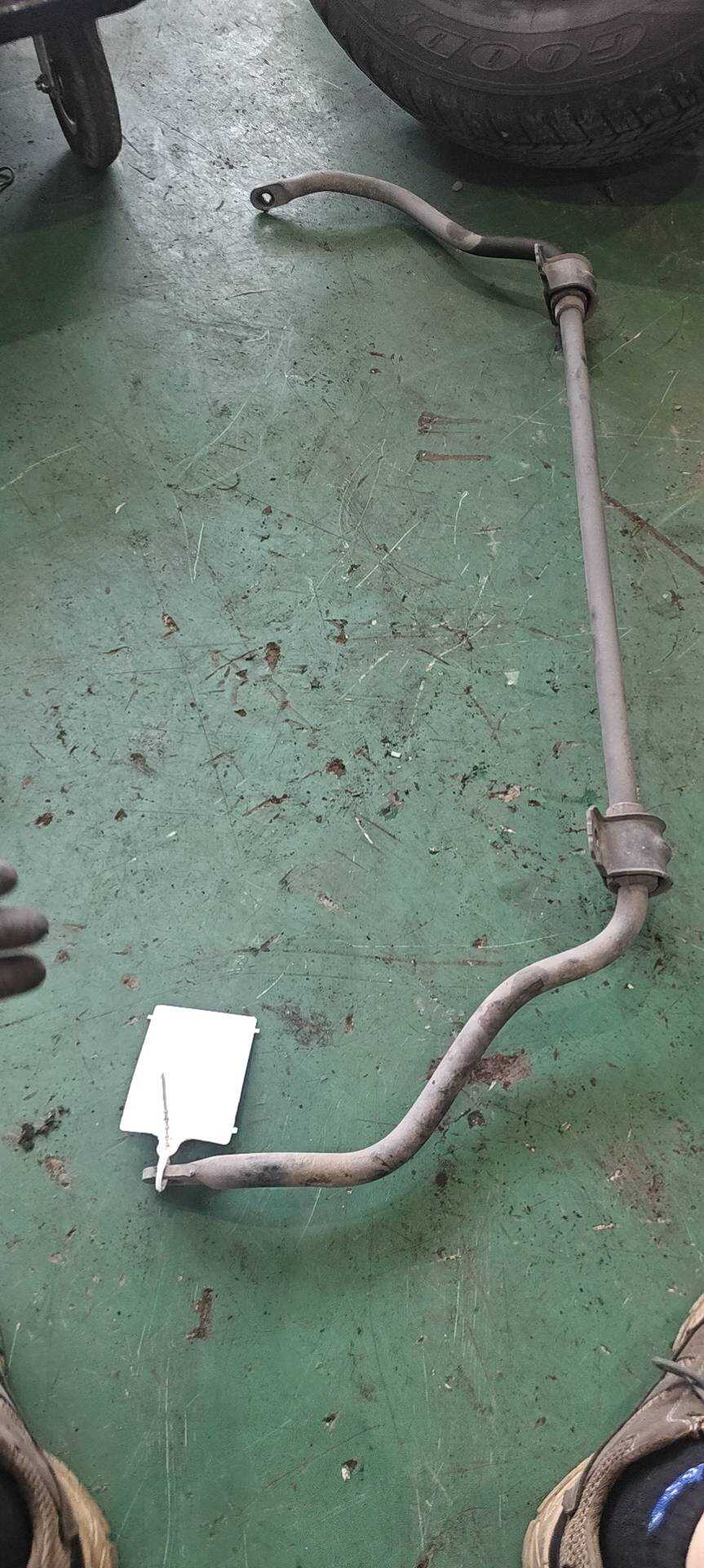 LR034393 Rear Sway Bar