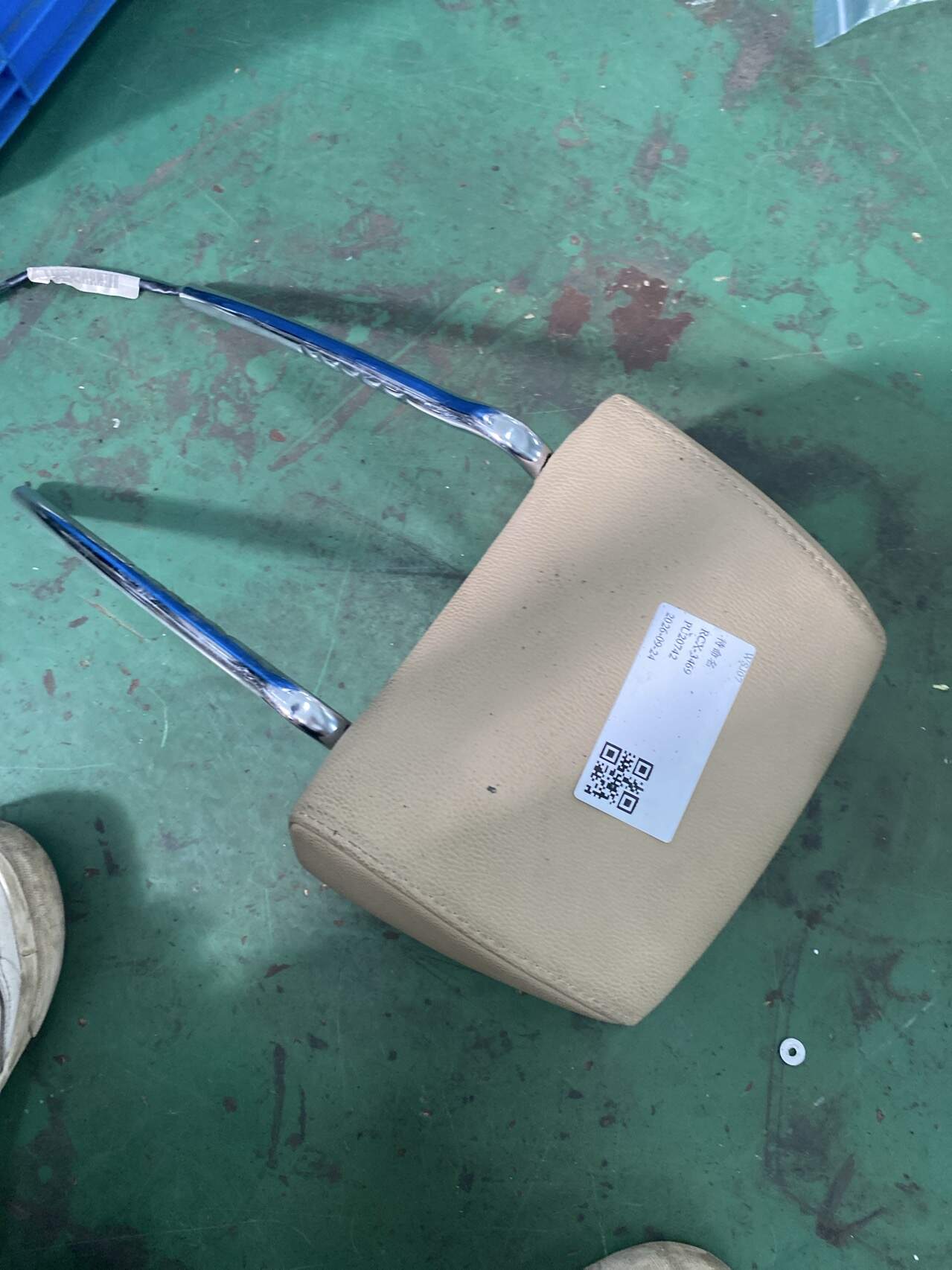 52107211772 副驾驶员座椅头枕