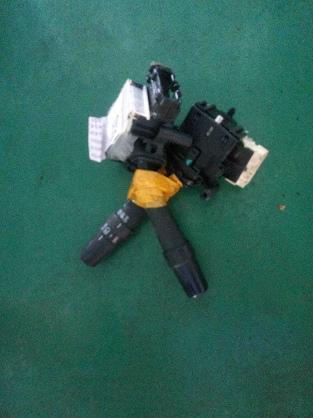 1067002004 Combination Switch