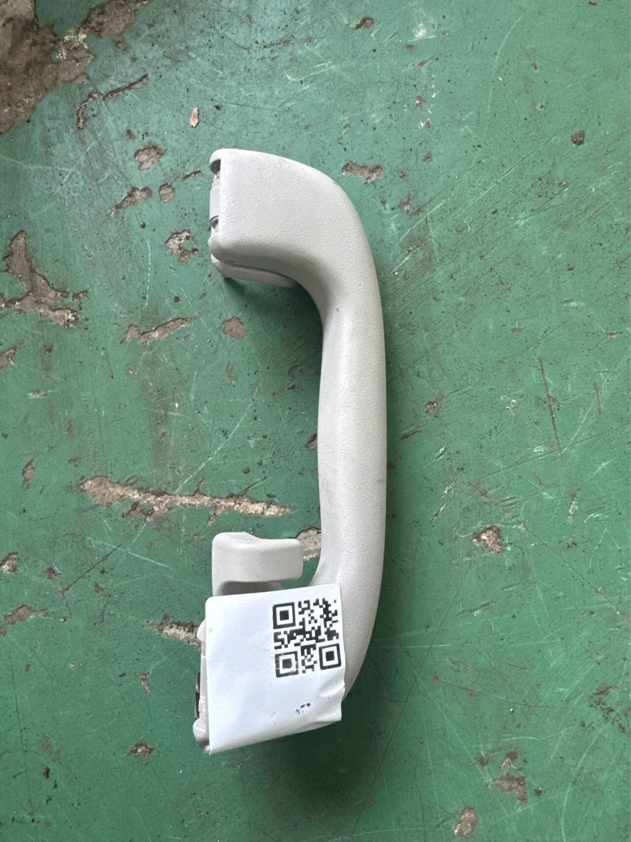9072234 Roof Grab Handle, Rear Left