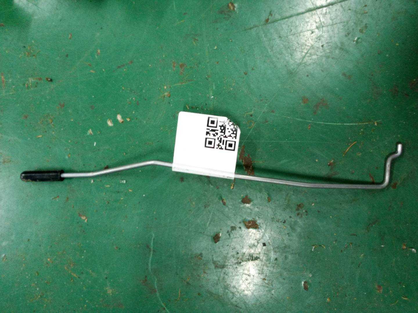 51217296450 前门锁止杆(右)