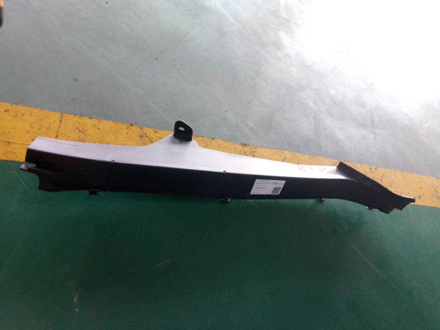 A20469088259F08 C-Pillar Inner Trim (Lower Right)