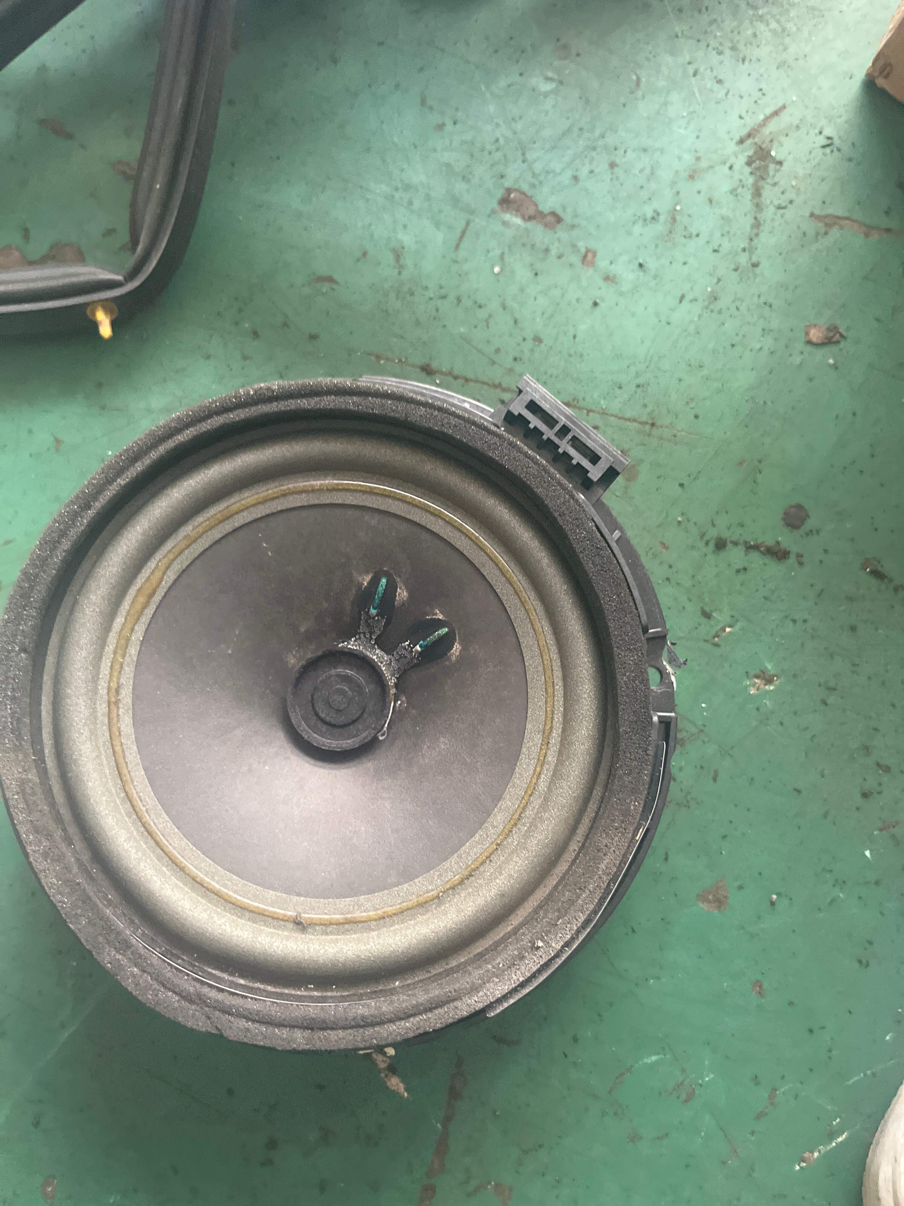 963303J200 前门扬声器(右)