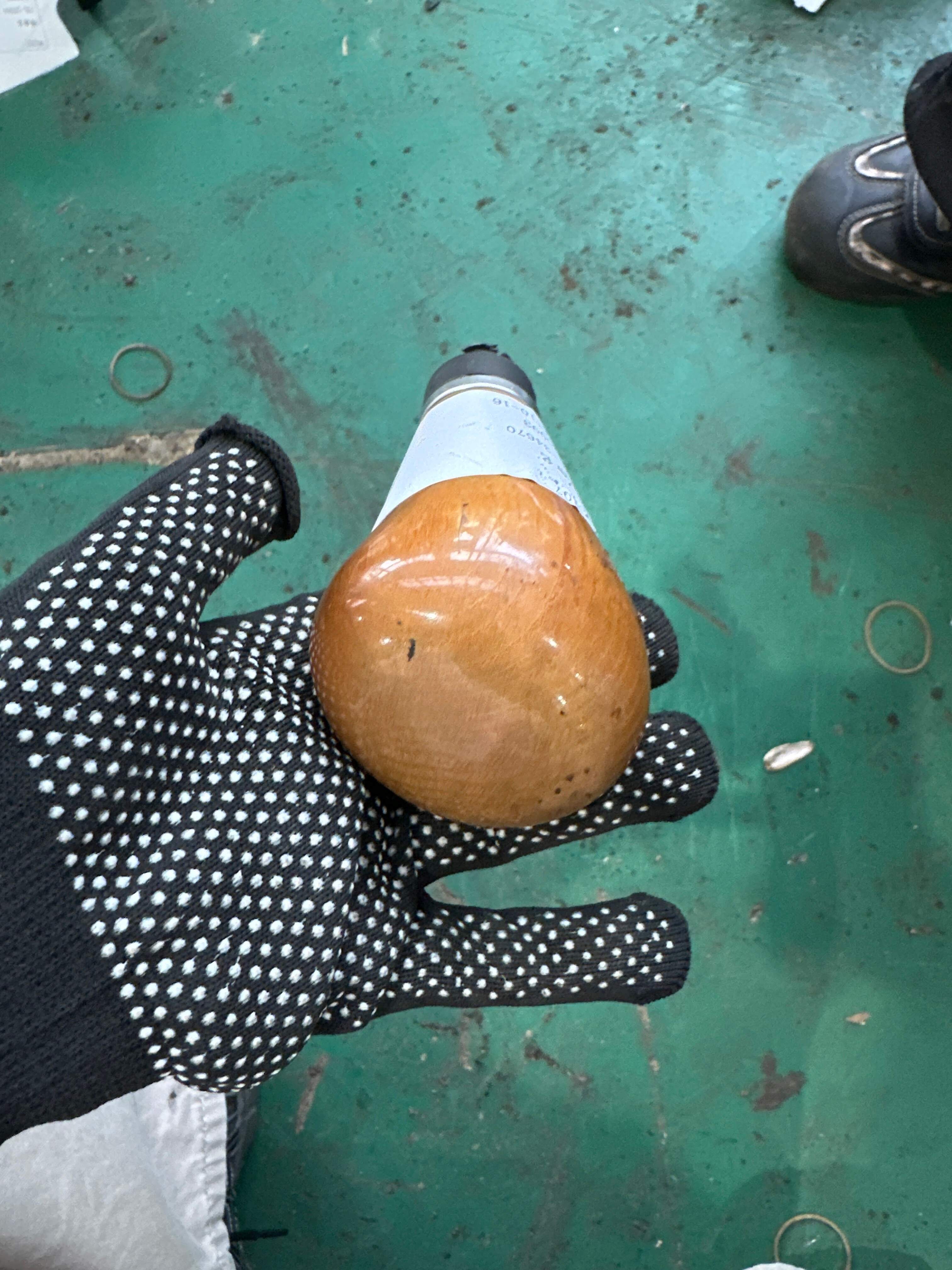 4L1713141H 变速器换档杆手柄