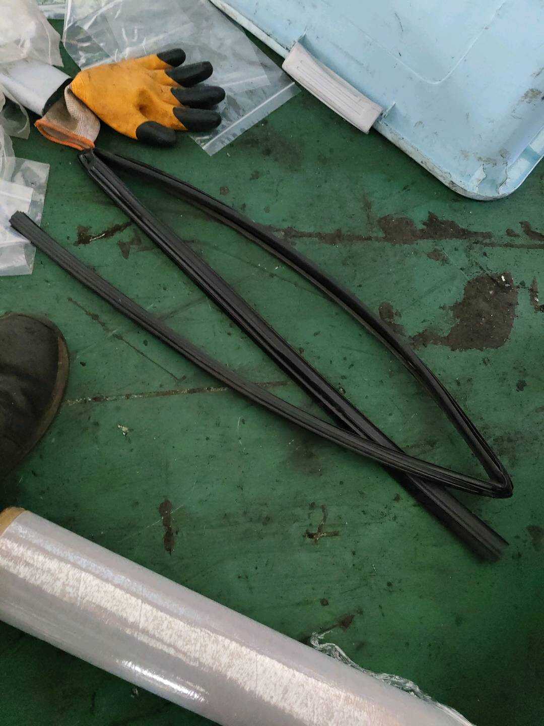 B012414 Rear Right Door Glass Run Channel