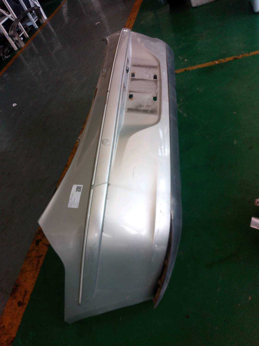 M112804510BD 后保险杠皮