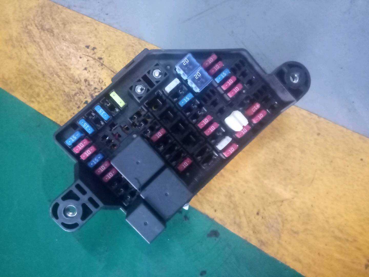 4920088 Dashboard Fuse Box