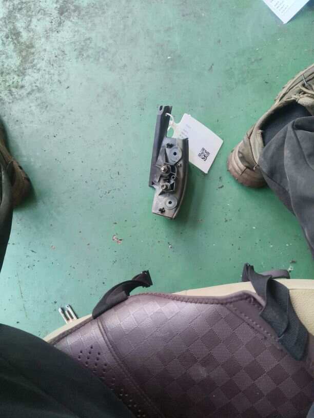 12527632000 隔板密封件