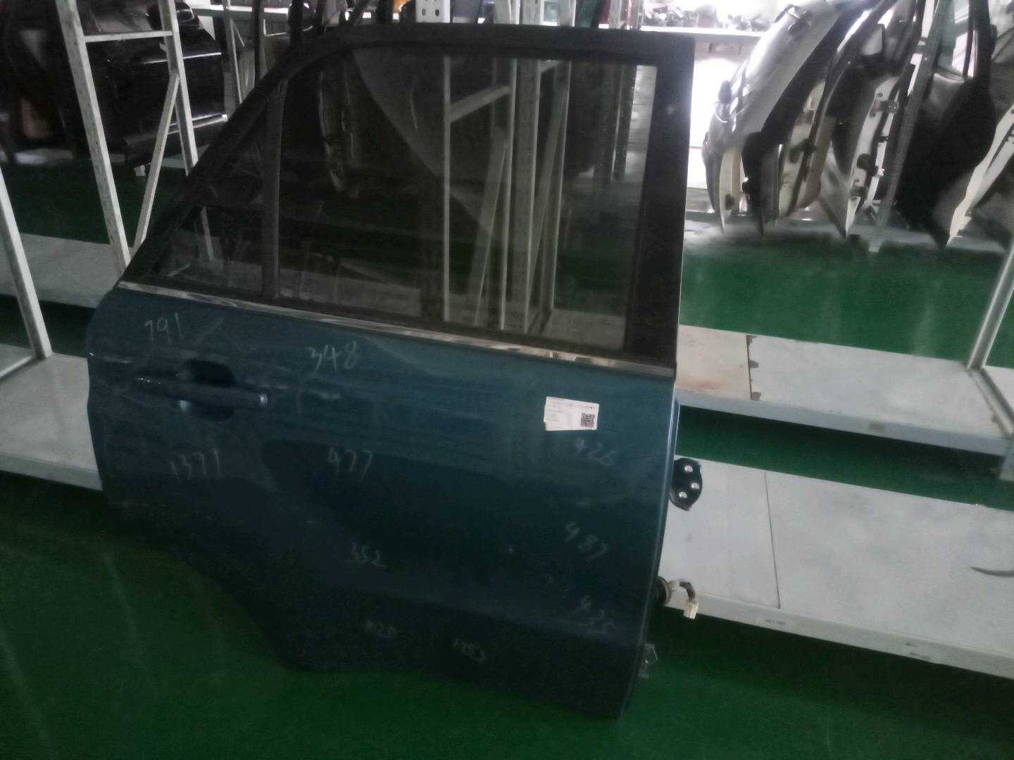 620002030400 Rear Door Shell, Right