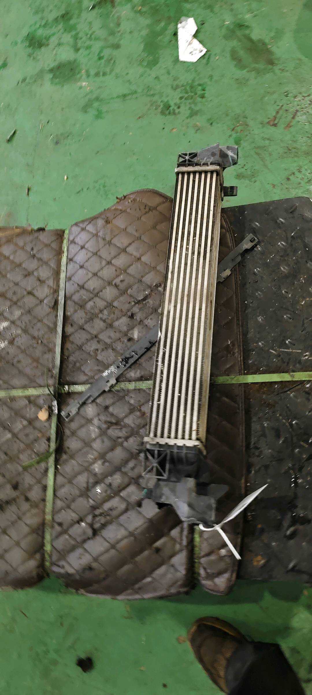 17518486979 Intercooler