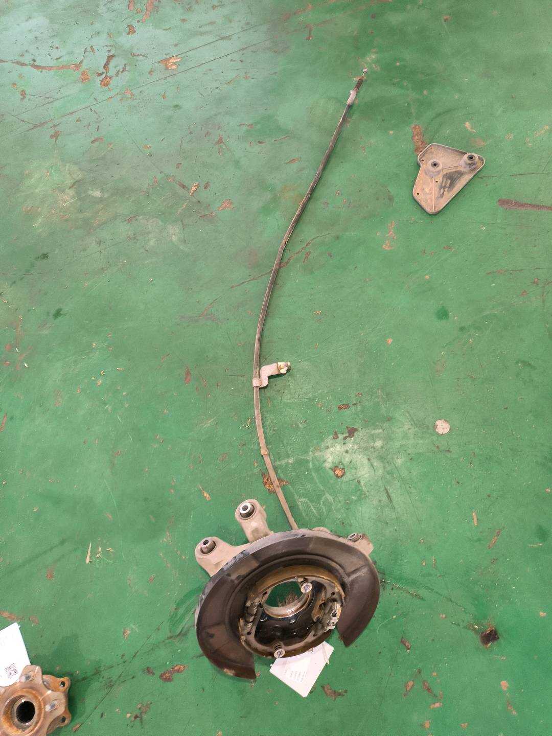 430185CA0A 后转向节（右）