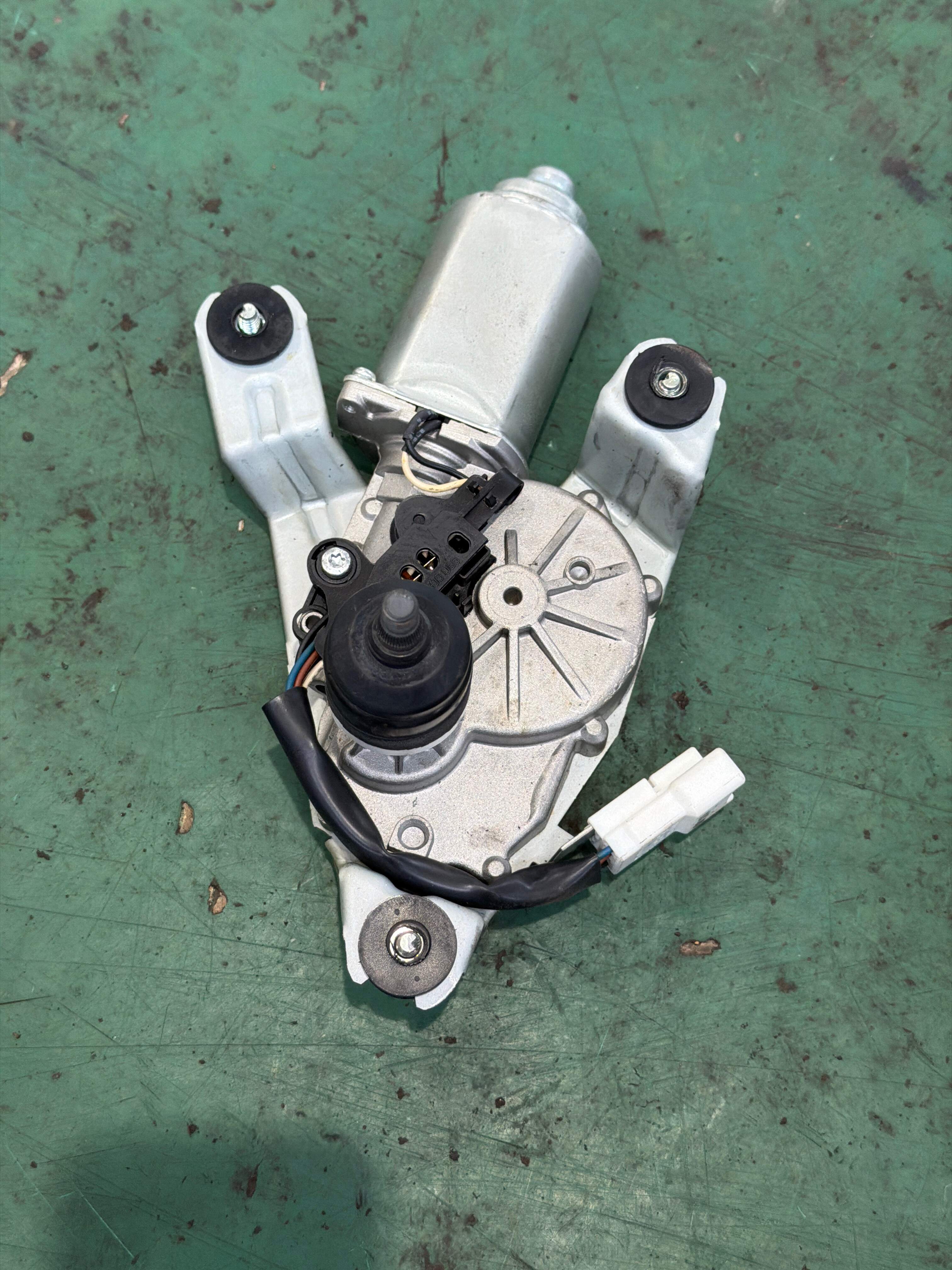987002C050 Trunk Lid Glass Wiper Motor