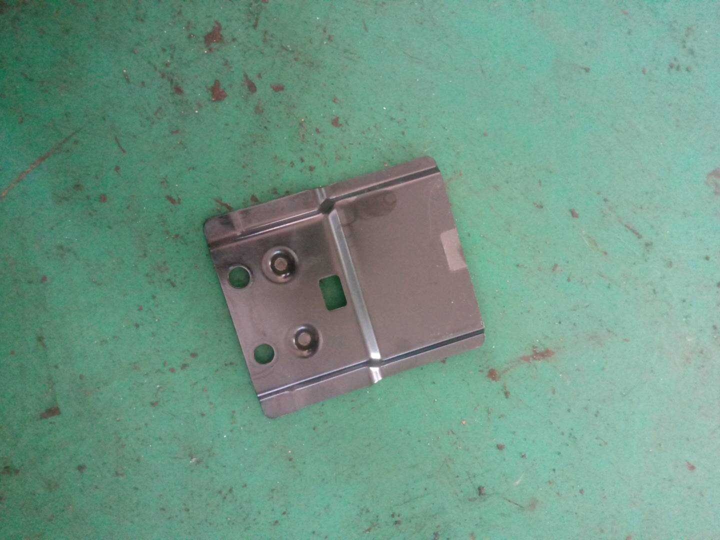 8W0863253 支架