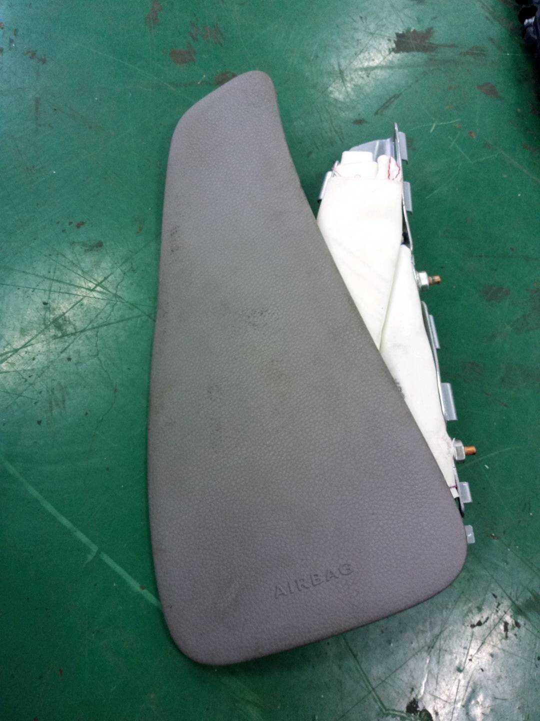 A20486001057K43 Front Seat Side Airbag, Left