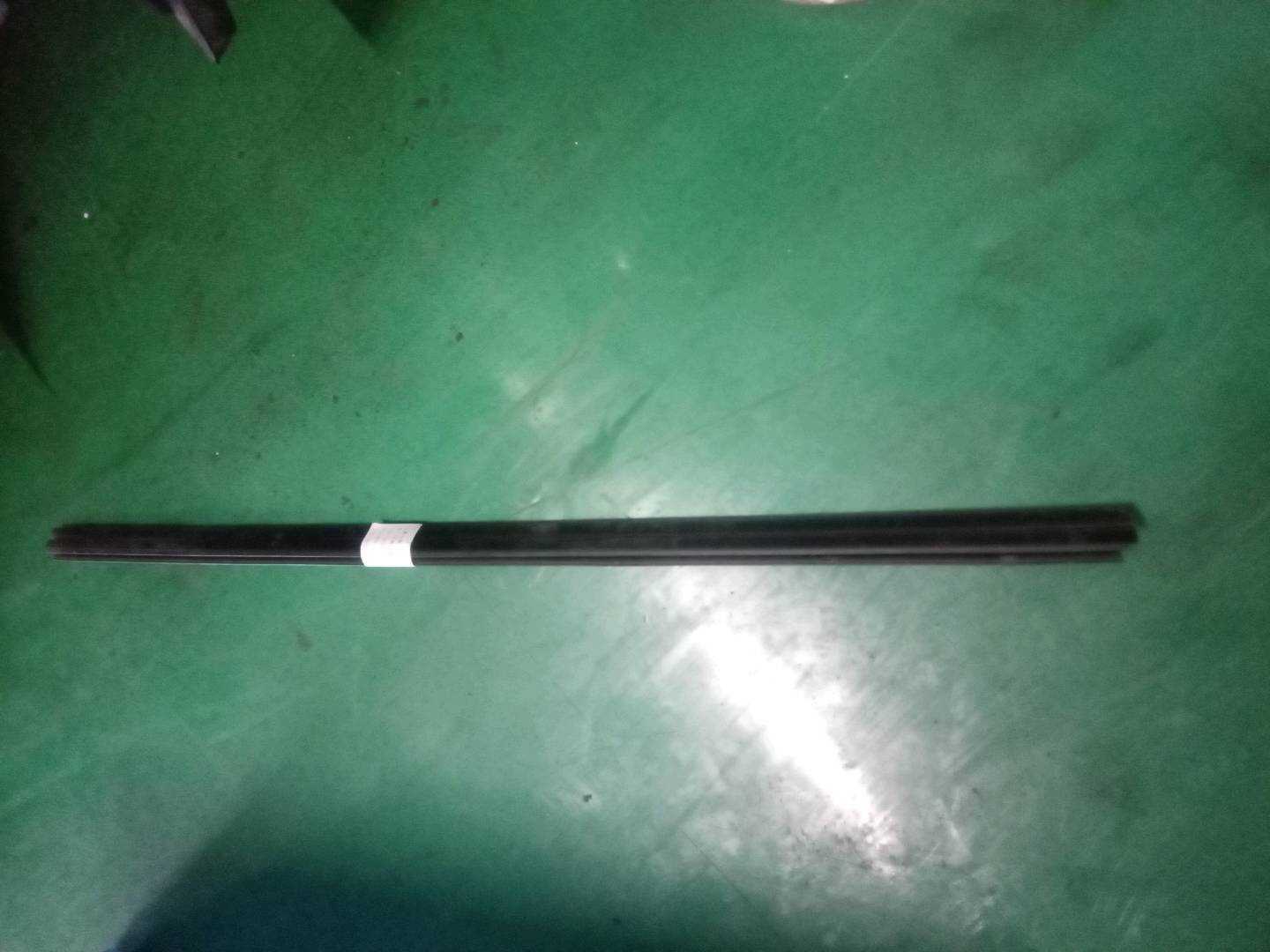 10273265 前门玻璃压条(右内)