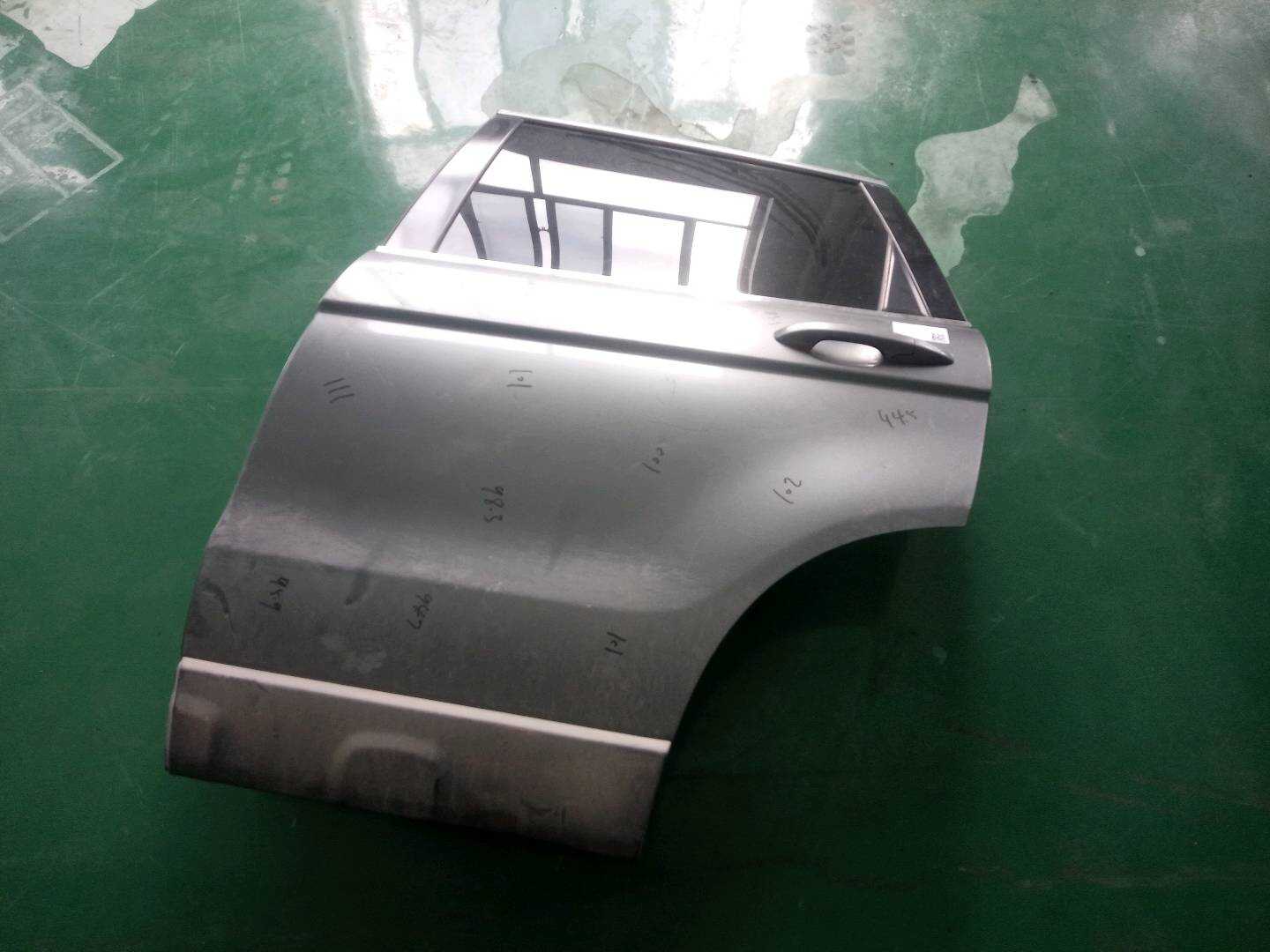 67550SWNH00ZZ 后门壳(右)