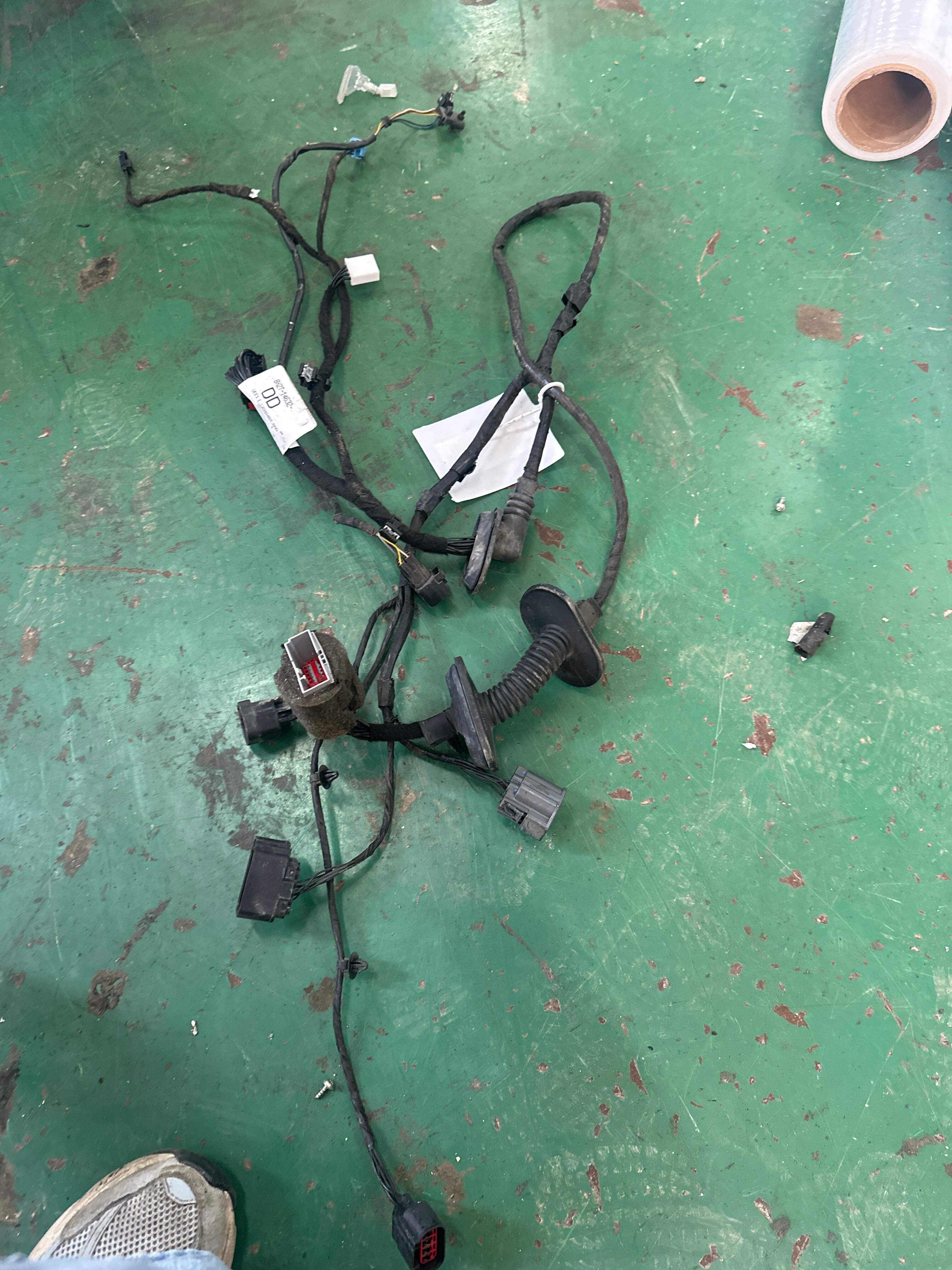 C2Z3689 后门线束(右)