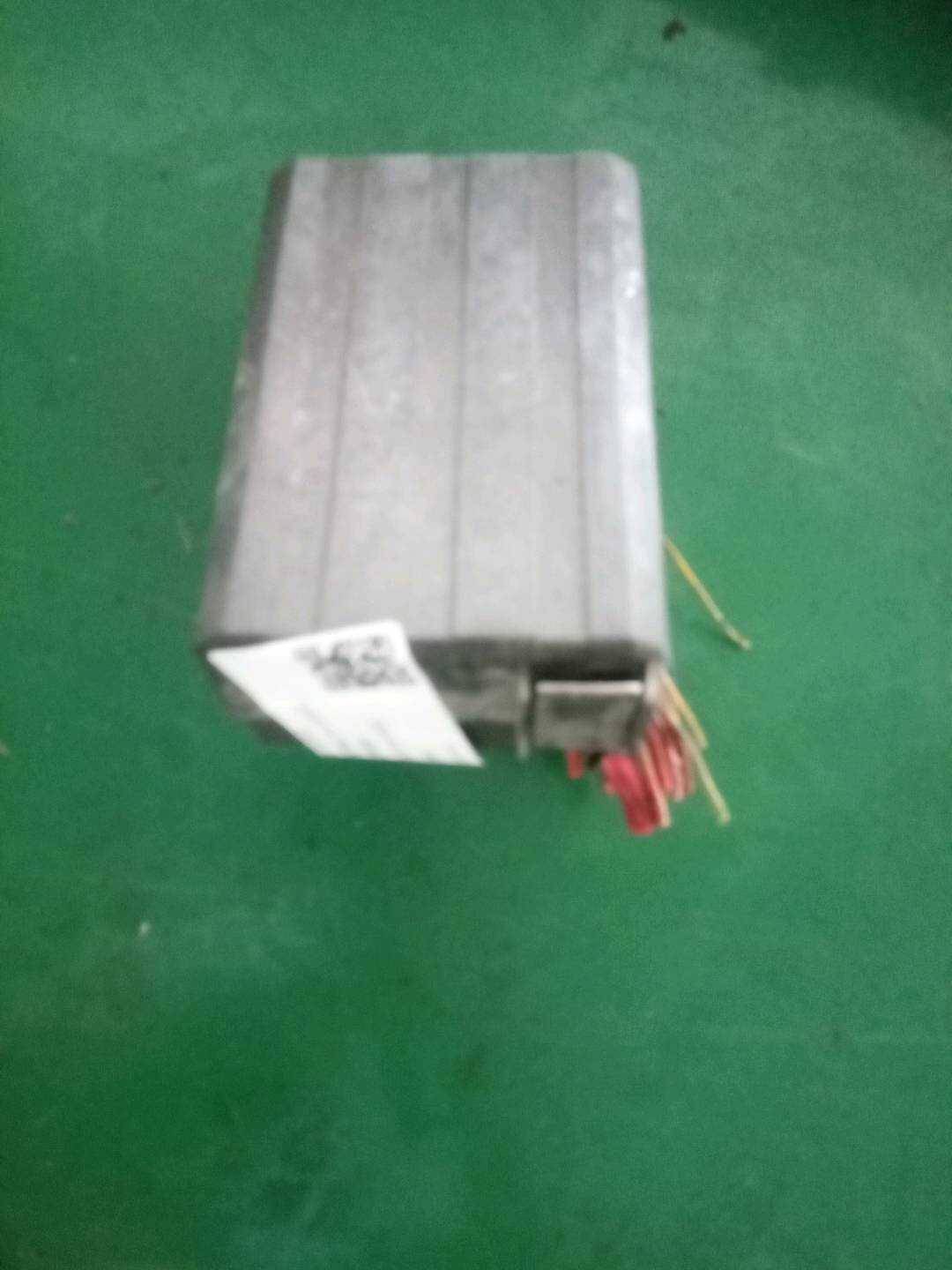 S4001L2110600002 发动机保险盒