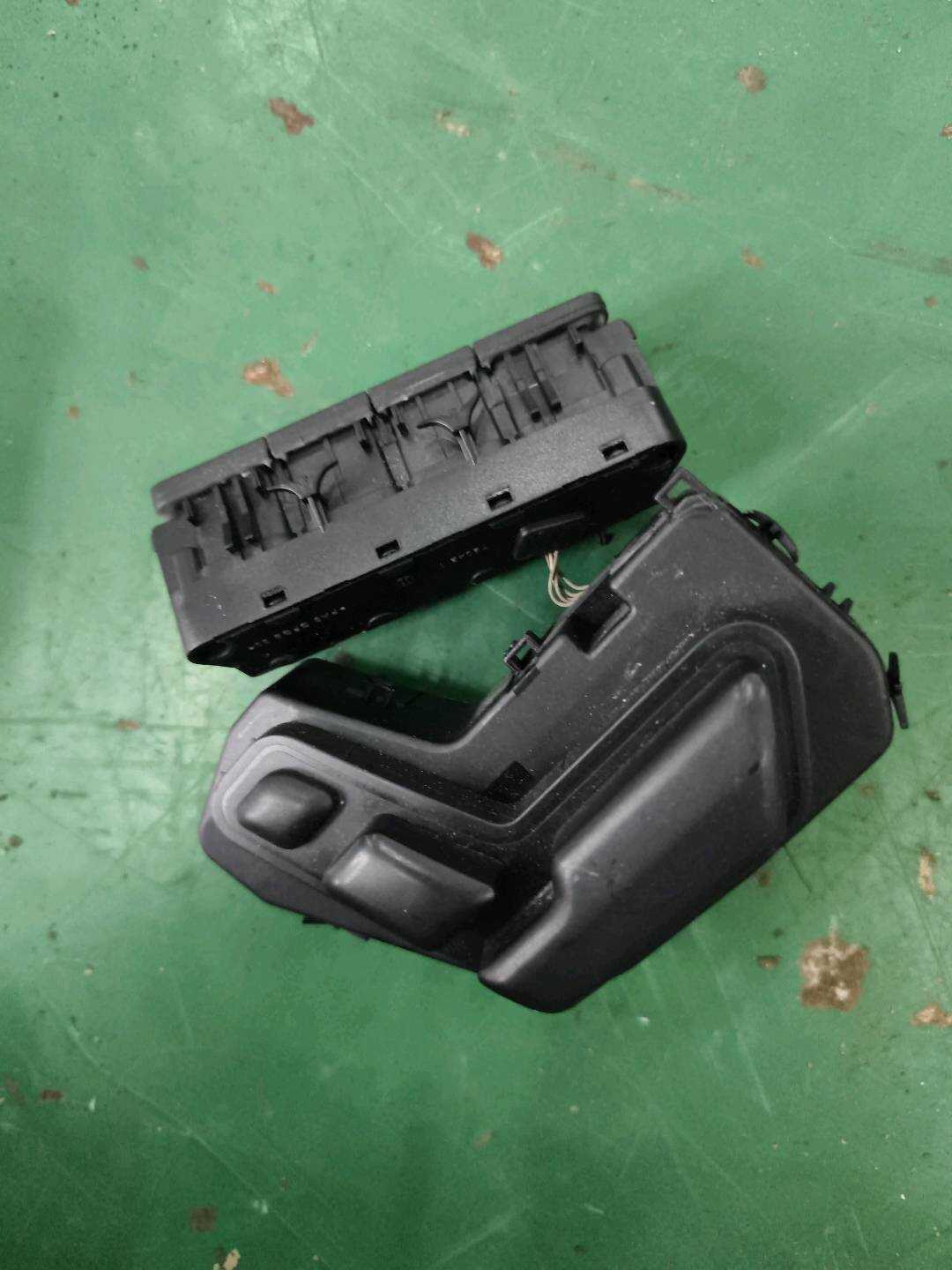 A2469050251 Front Door Seat Adjust Switch, Left