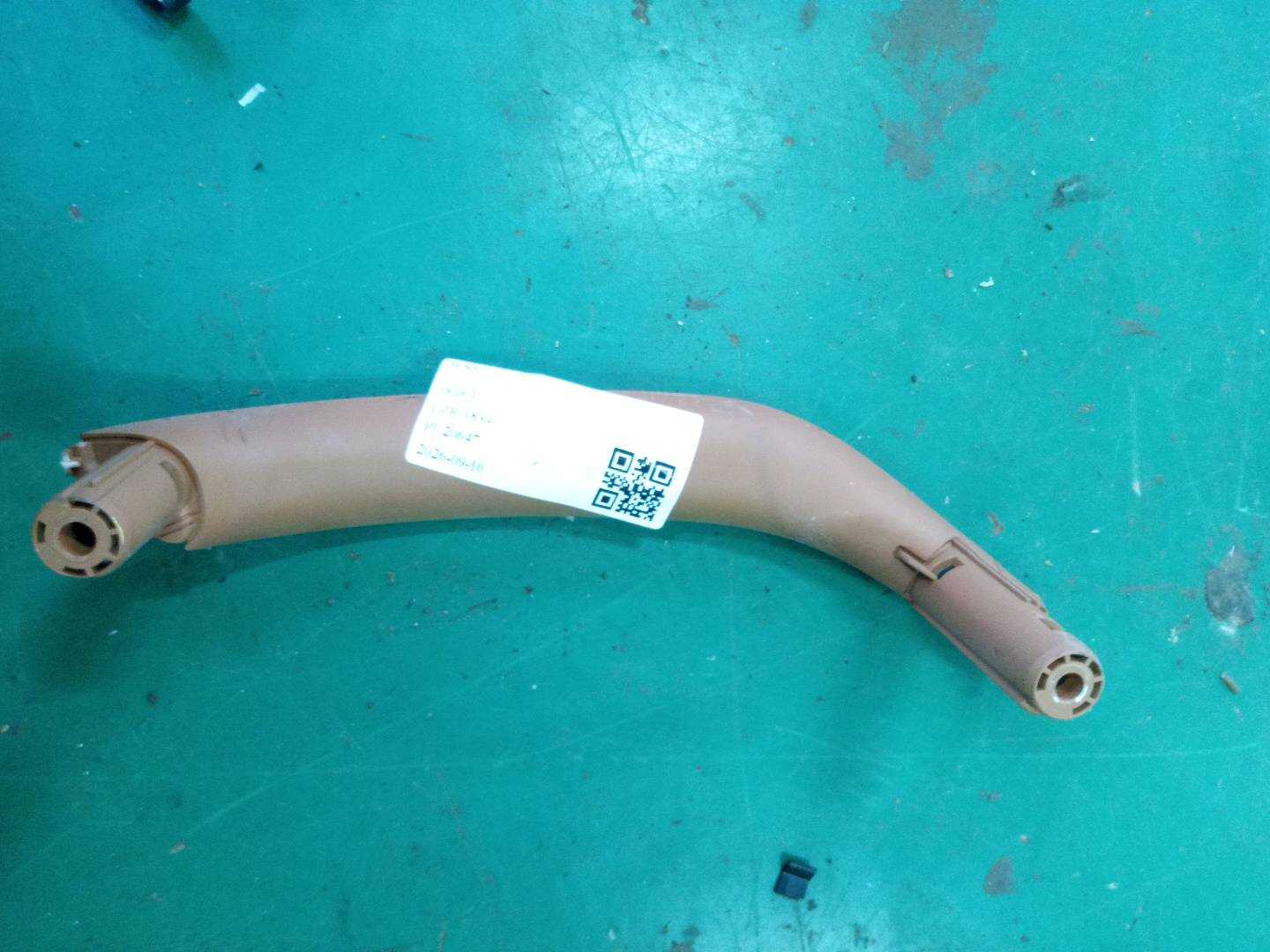 51417368960 后门扶手支架(右)