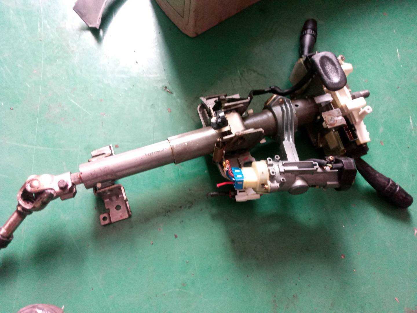 KG563002F200 转向管柱